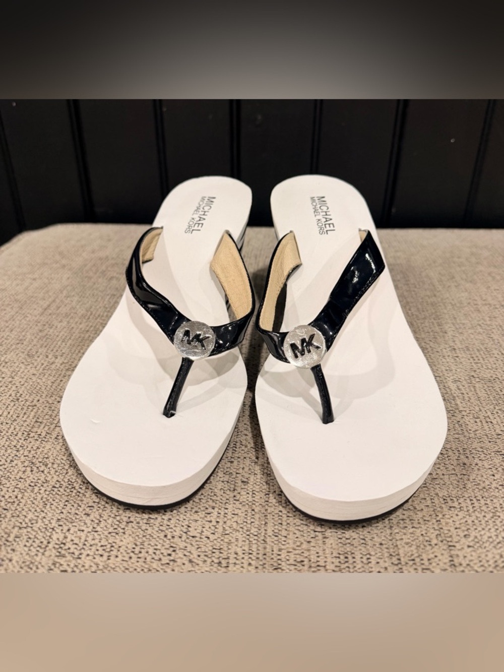 Michael Kors Black and White Striped Wedge Thong Sandals Size 7.5 - Picture 2 of 10
